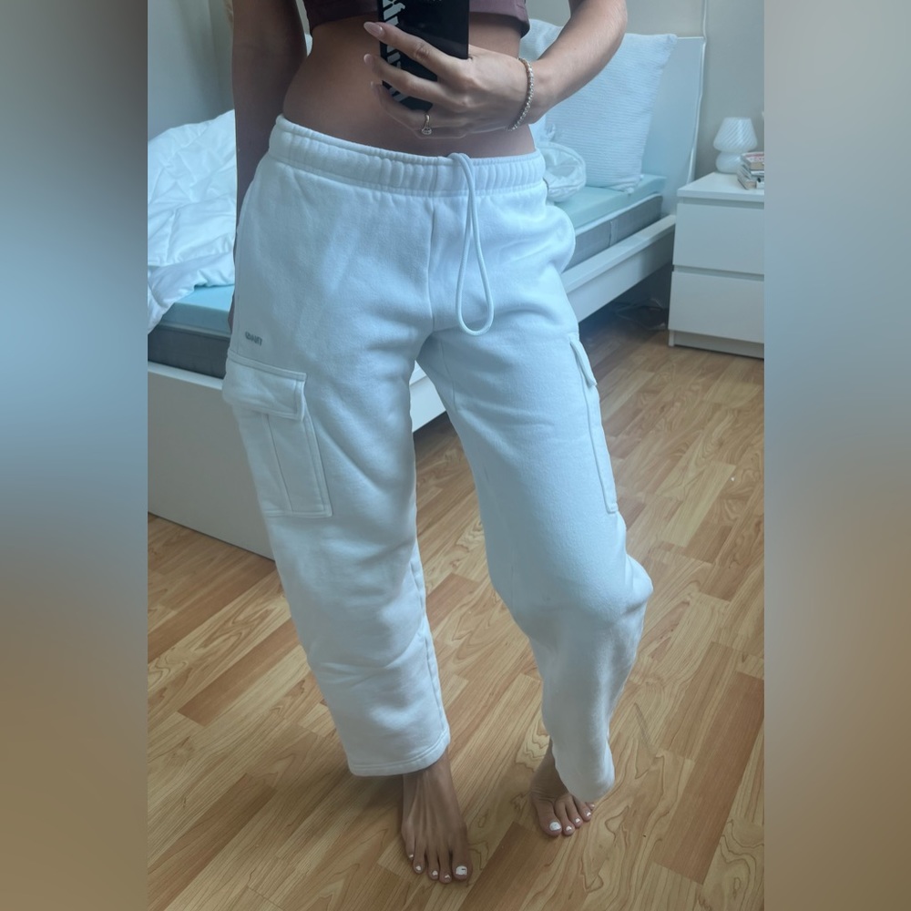 Aritzia TNA sweat fleece cargo pants